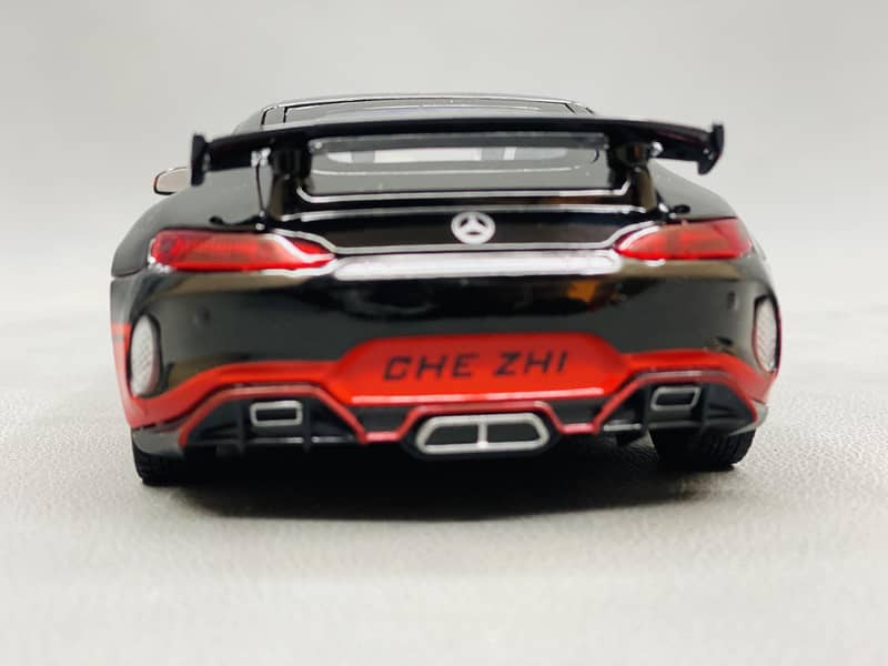 Mercedes-Benz GT AMG Scale 1:24 Diecast Model Metal body car 7