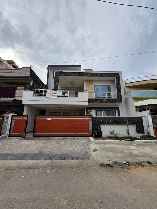 House For Rent in G15 size 14 Marla Double story house near to markaz park Masjid Best location Two options available 0