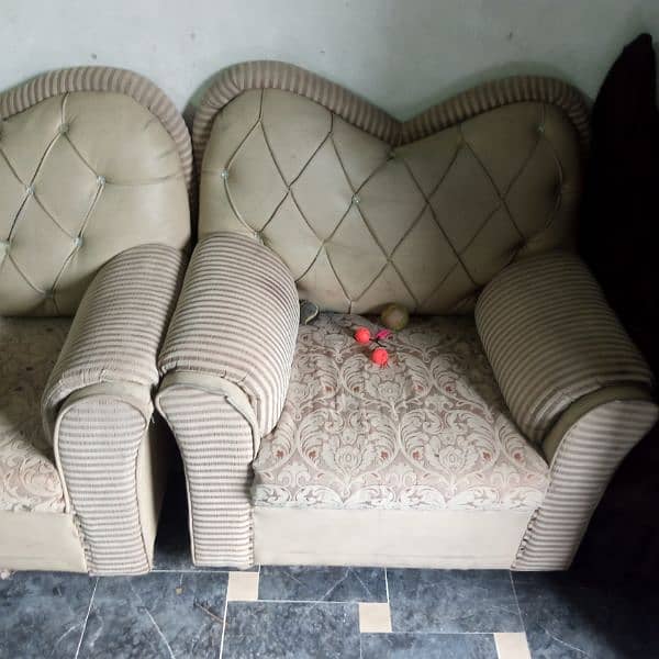 5 sat sofa sat urgent for sale ha 3