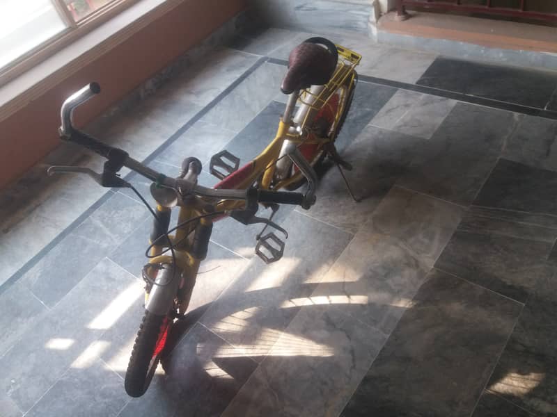 Kids Bicycle for Sale - Great Condition! Contact. Mobil # 03005207702 1