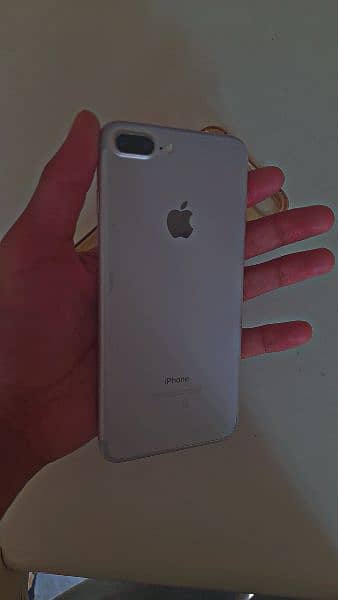 iphone 7plus 128gb non pta 75% totally original condition 2