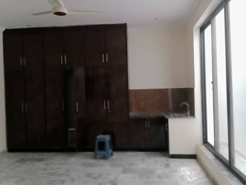 Brand new House Basement and Ground Both Portion For Rent in G-16 near to markaz mini commercial Masjid Best location more many options available 8