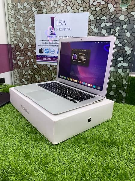 APPLE MACBOOK AIR 2017 WITH BOX 10/10Us Whatsapp 03215984936 2