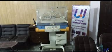 Baby incubator Drager