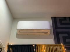 Orient 1.5 ton Dc Inverter heat and cool