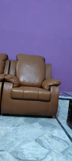 " 7-Seater Sofa Set in Good Condition for Sale "