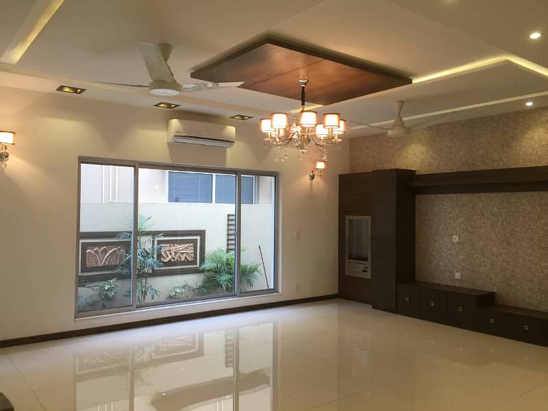 1 Kanal Lavish Bungalow For Rent On Top Location Of Phase 6 DHA Lahore 24