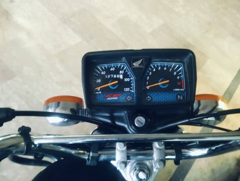 Honda CG 125 / 2024 Karachi Reg 5