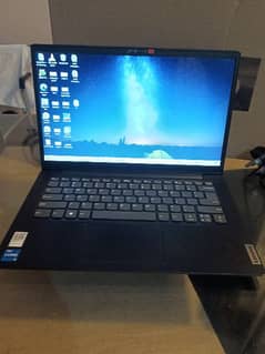 Lenovo laptop v14