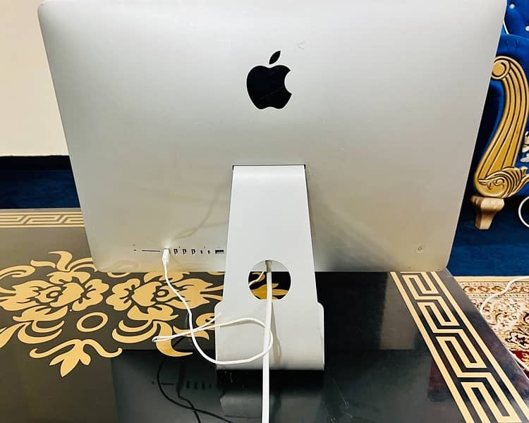 Apple IMac 2019 21.5 USA Brand New Condition 4K Display 7