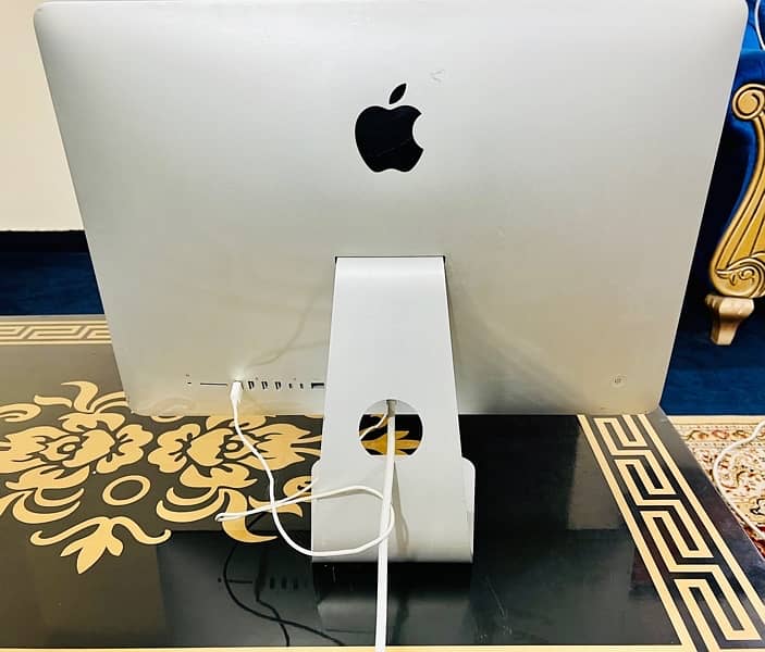 Apple IMac 2019 21.5 USA Brand New Condition 4K Display 8