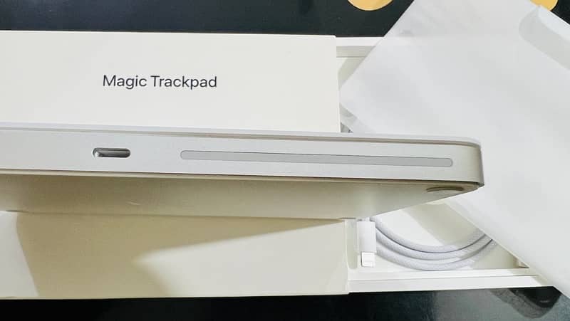 Apple Magic Trackpad 2024 Brand New 6