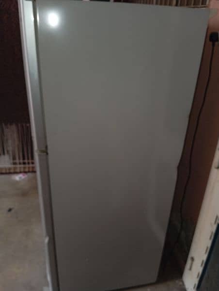 Toshiba Refrigerator Genuine condition 2