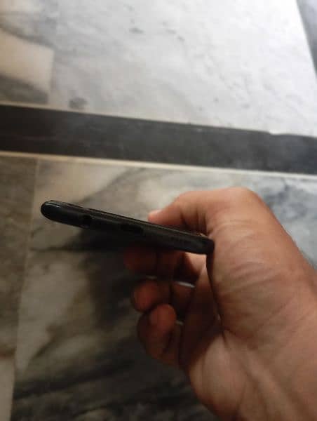 Samsung galaxy A30s. . . . with original charger. . . all ok. . . . 5