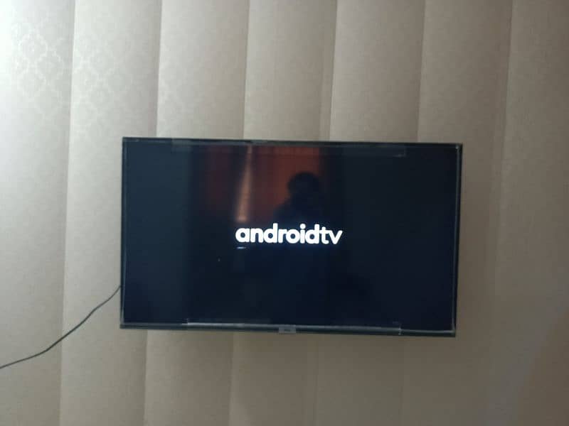 TCL LED TV 40 1