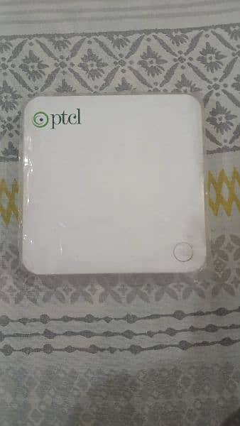 Ptcl smart tv box ( New ) 1