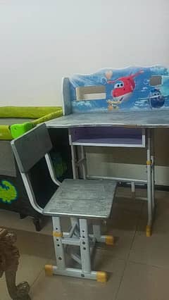 kids study table