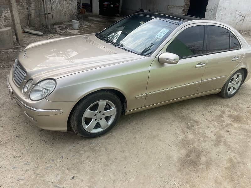 Mercedes-Benz E 200 Kompressor 5G-Tronic,panromic versionluxu 2