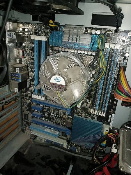 i7 3930k 32.00ghz 6 core 12 threats 12mb Ch 0