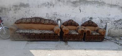 sofa 3 pic mnasib price