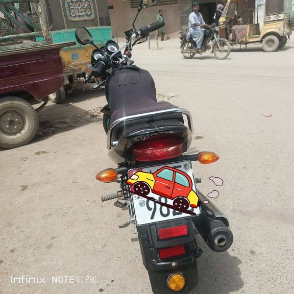 Yamaha YB 125z DX model is 2023 3