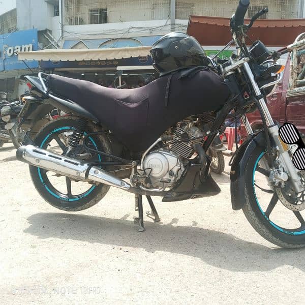 Yamaha YB 125z DX model is 2023 4