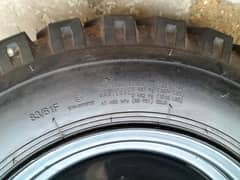 loader rikshaw tyre