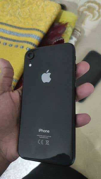 iphone xr pta approved 10/9 condition 3