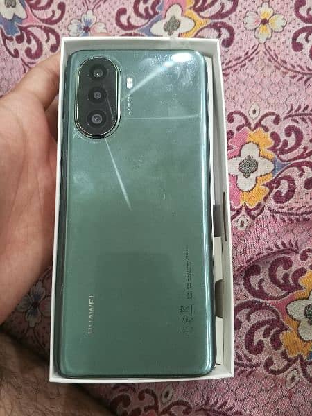 Huawei Nova y70 0