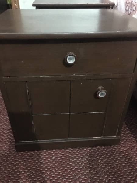 Bed, Side Tables, Dressing, Showcase Home Used For Urgent Sale. 11