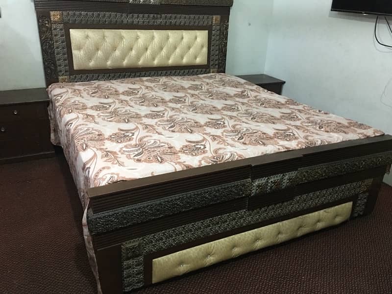 Bed, Side Tables, Dressing, Showcase Home Used For Urgent Sale. 16