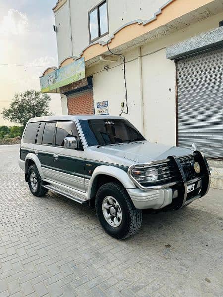 Mitsubishi Pajero 1997 1