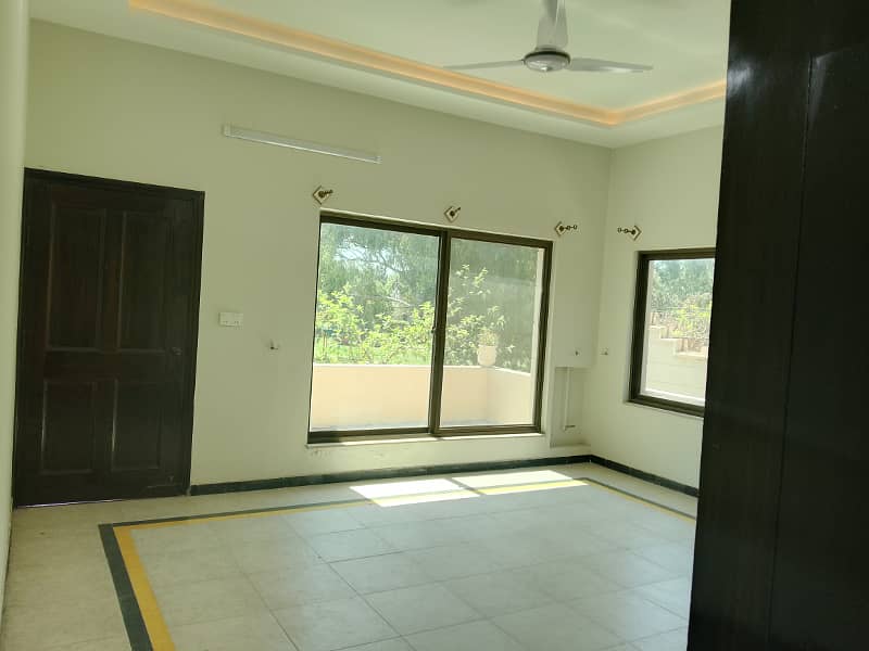 F11 beautiful upper portion for rent 4Bedroom with attached bathroom drawing dining 8