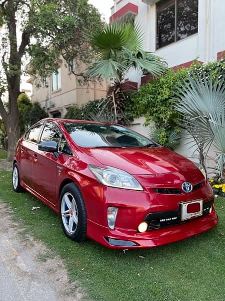 Toyota Prius 2014 excellent condition 7