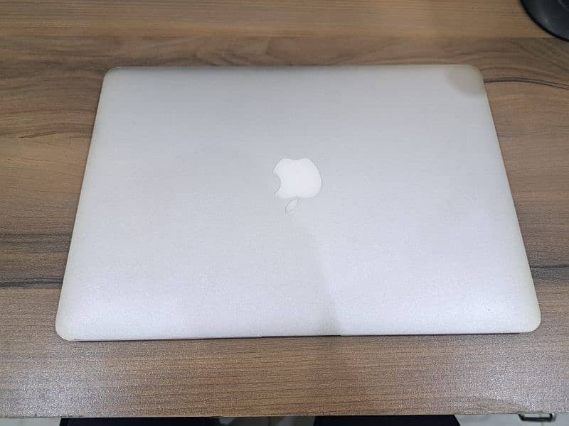 Macbook Air 2017  100% perfect 8