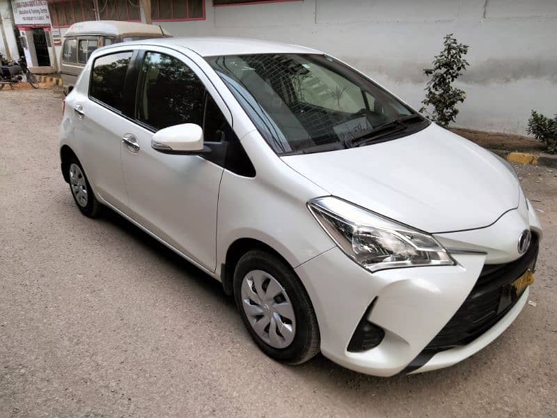 Toyota Vitz 2017 model 2022 Registered 17