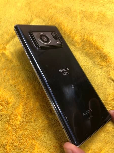 Aquos R6 model SH-51B 2