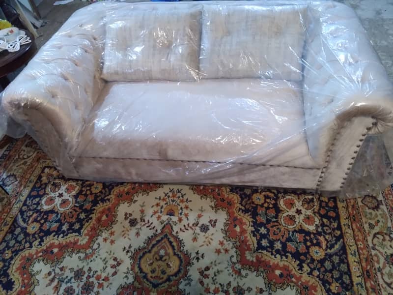 Chesterfield 7 seater sofa 2