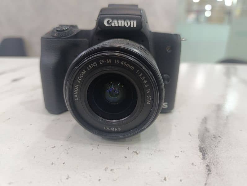 Canon M50 Mark II 15-45mm 0