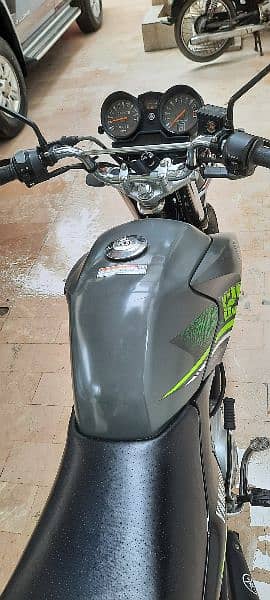 YAMAHA YBR 125G 1