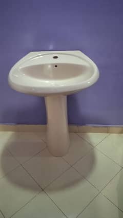 bathroom basin like new it's urgent sale