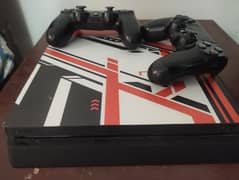 Ps4 500 GB slim