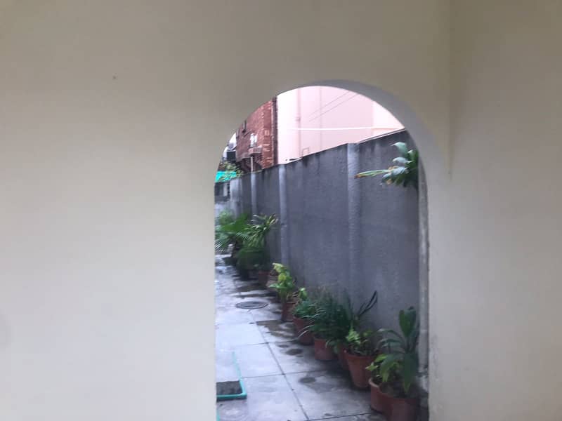 Kanal Old Corner Double Unit House At Plot Price Investor Rate 36