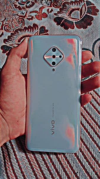 vivo s1 pro. battery 4500 ram 8+4 memory 128 version 12 display finger 1