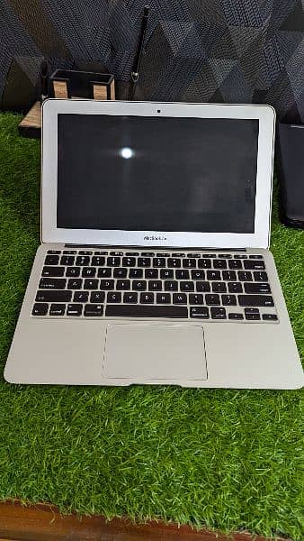 MacBook Air Mid 2012 1