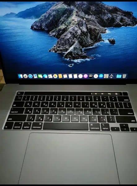 MacBook Pro 2019 late 16" Core i9 ATI Radeon graphics 16gb Ram 1TB SSD 0