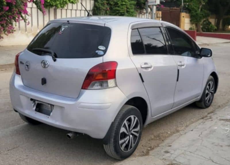 Toyota Vitz 2009/2013 7