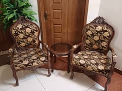 2-Bedroom Chairs and Round Coffee Table for Sale!