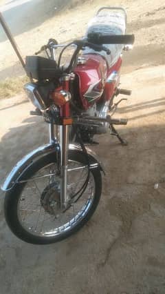 Honda 125 (2023) like new