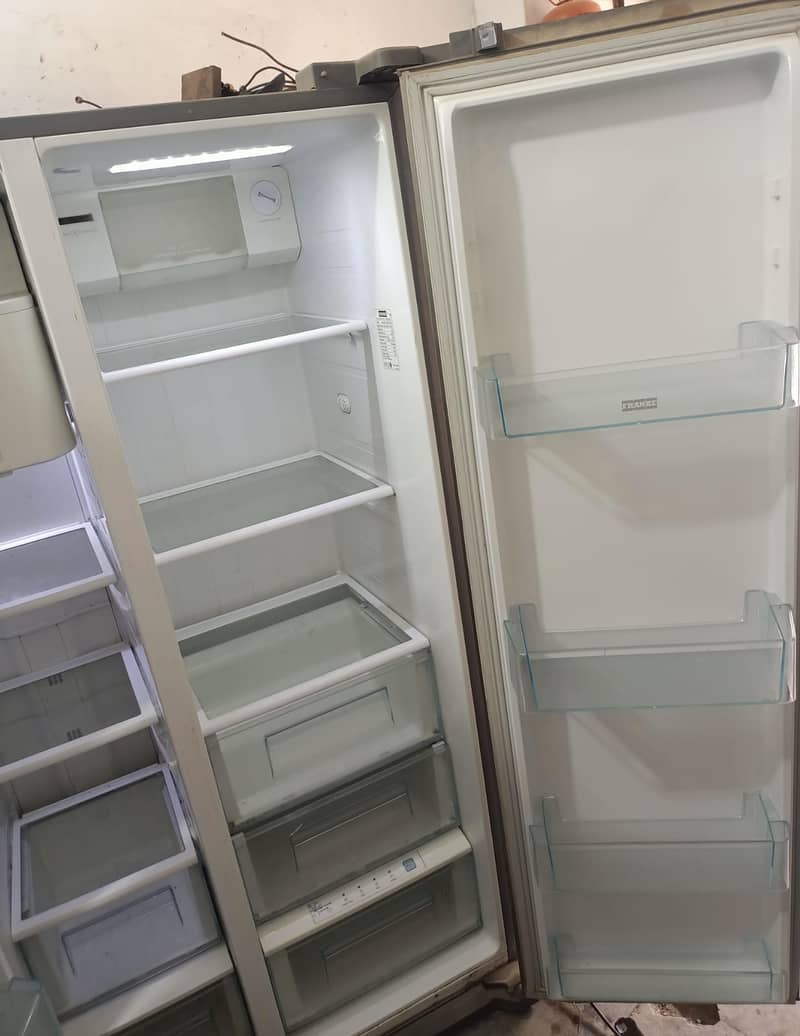 Frank refrigerator/Fridge for sale 3